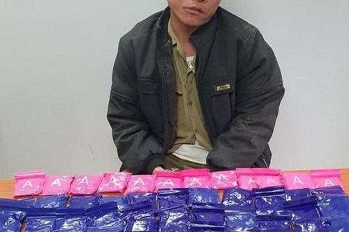 Bắt 'trùm' ma túy vận chuyển 12.000 viên hồng phiến
