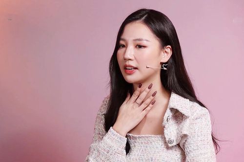 AMEE: 'Giọng hát của tôi hơi thé'