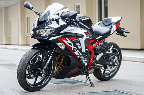 Đánh giá Kawasaki Ninja ZX-25R - nhiều công nghệ, tốn xăng