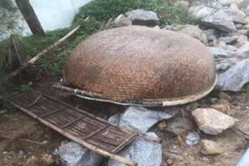 Tìm thấy thi thể 2 anh em bị lật thuyền thúng trên sông Thu Bồn