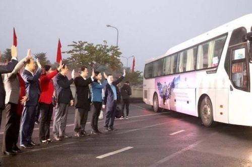 Hà Nội nghiêm cấm biếu, tặng quà Tết cho lãnh đạo các cấp