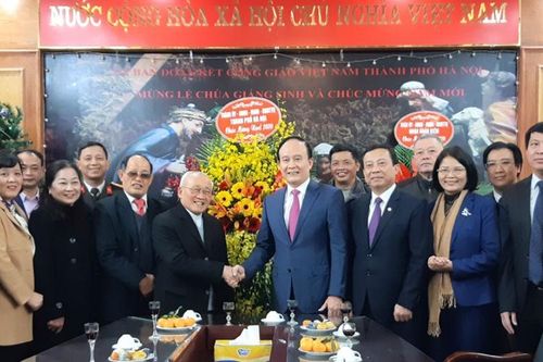 Lãnh đạo TP Hà Nội thăm, chúc mừng Ủy ban Đoàn kết Công giáo Việt Nam TP Hà Nội