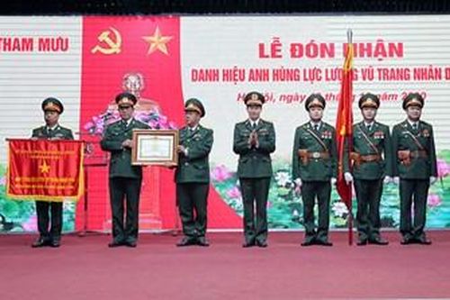 Bộ tham mưu Binh chủng Đặc công đón nhận danh hiệu Anh hùng Lực lượng vũ trang nhân dân