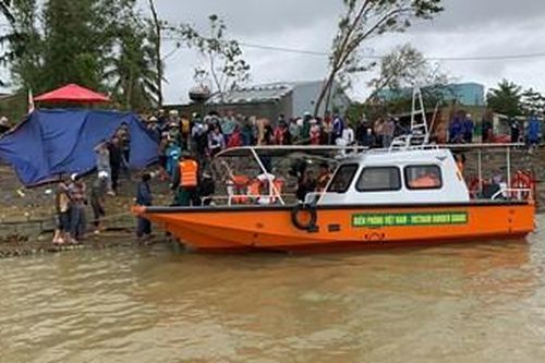 Tìm thấy hai thi thể ngư dân mất tích trên sông Thu Bồn