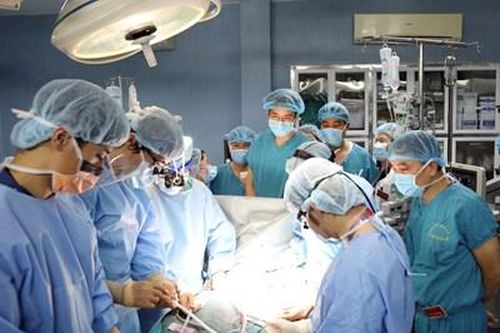 Xây dựng Bệnh viện Quân y 103 trở thành trung tâm đào tạo và thực hành mẫu mực