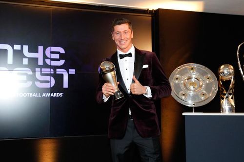 Qua mặt Messi và Ronaldo, Lewandowski đoạt The Best 2020