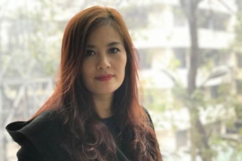 Diễn viên Hoa Thúy: Tôi luôn ân hận khi các con không được ở bên bố