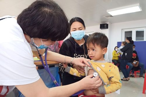 Phẫu thuật miễn phí cho trẻ bị hở hàm ếch ở miền Trung, Tây Nguyên