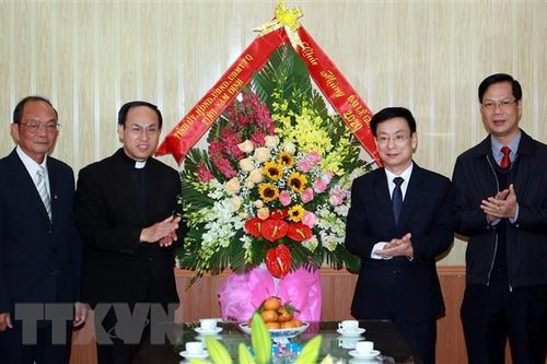 Nam Định: Chúc mừng đại diện Tòa Giám mục Hà Nội nhân dịp Giáng sinh