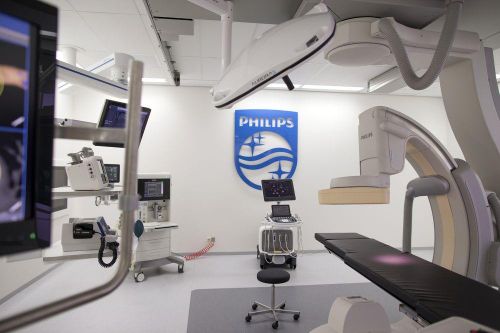 Hãng điện tử Philips chi gần 3 tỷ USD 'lấn sân' sang thiết bị y tế