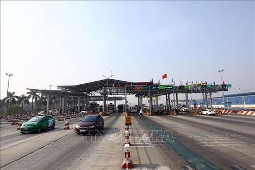 Bộ GTVT thúc 3 tỉnh, thành phố đẩy nhanh tiến độ thu phí không dừng