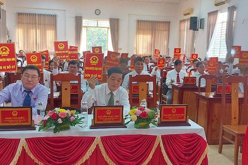 Bế mạc kỳ họp lần thứ 14 HĐND huyện Thoại Sơn, khóa XI