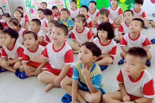 Việt Nam sẽ thừa hàng triệu nam giới vì sở thích có con trai