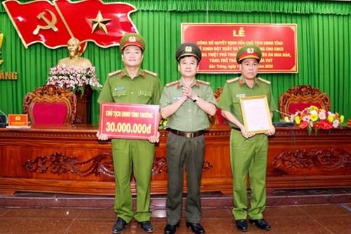 Sóc Trăng: Thưởng nóng cho đơn vị triệt phá chuyên án khủng thu giữ gần 1 kg ma túy