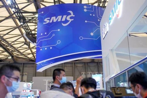 Mỹ đưa hơn 60 công ty Trung Quốc vào 'danh sách đen'