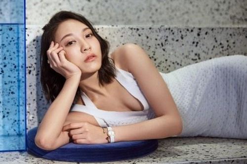 Từ nhân viên ngân hàng đến blogger thời trang kiếm triệu USD/năm