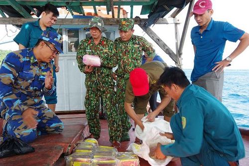 20 kg ma túy trôi dạt trên đảo Thổ Chu
