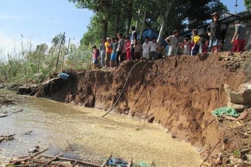 Chính phủ hỗ trợ đầu tư cấp bách các dự án chống lũ và sạt lở tại Trà Vinh