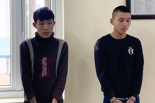 Hai thanh niên dùng súng nhựa đi cướp