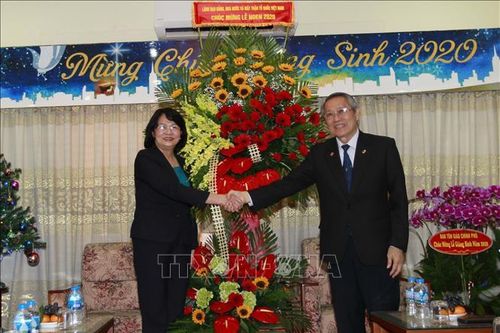 Phó Chủ tịch nước Đặng Thị Ngọc Thịnh chúc mừng Tổng Liên hội Hội thánh Tin lành Việt Nam