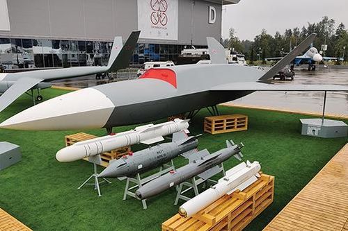 Không phải Okhotnik, Nga chuẩn bị tiếp nhận UAV hạng nặng Grom