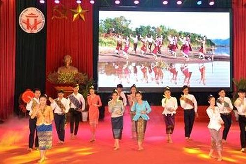 Trường Đại học Hùng Vương thúc đẩy trao đổi sinh viên, hội nhập quốc tế