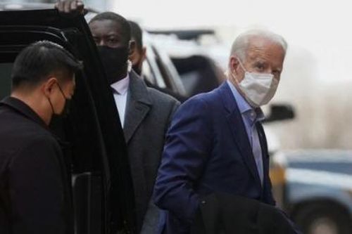 Lầu Năm Góc đột ngột dừng chuyển giao cho đội ngũ Biden
