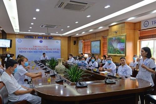 Khám chữa bệnh từ xa: Chi phí tiết kiệm nhưng hiệu quả lớn