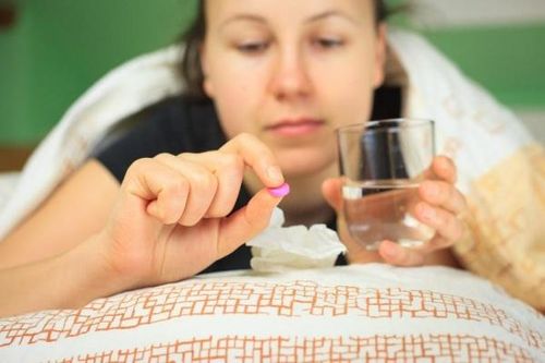 Thuốc giảm đau toàn thân không phải là giải pháp lý tưởng đối với viêm họng