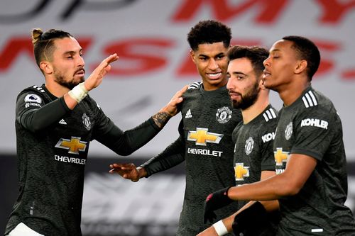 Berbatov tin MU đủ sức thách thức Liverpool, Tottenham