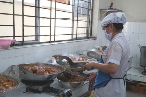 Giám sát bữa ăn học đường - khó hay dễ?