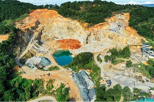 Năm chủ mỏ bị phạt nặng vì khai thác khoáng sản ngoài ranh giới