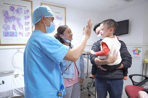 Đừng chủ quan nếu bé dưới ba tuổi có những biểu hiện này