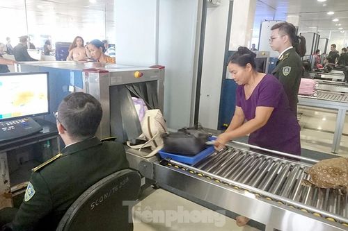 Cấm bay 1 năm với hành khách gây rối, 'cầm nhầm đồ' trong sân bay