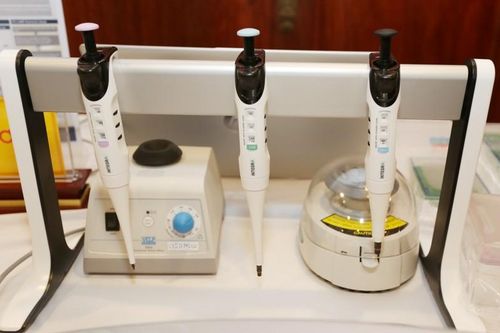Kit test COVID-19 nào đang được tin dùng hiện nay?