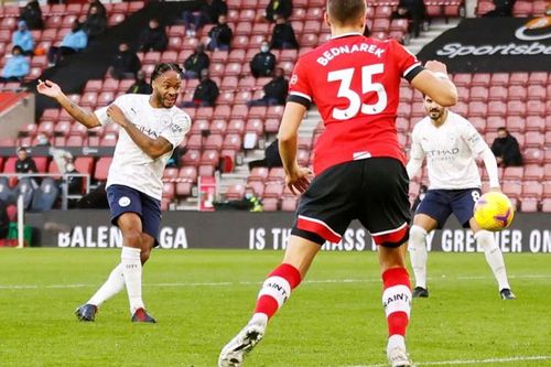Man City thắng nhọc Southampton nhờ công Sterling