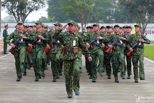Xây dựng nền quốc phòng vững mạnh để tạo động lực phát triển kinh tế - xã hội