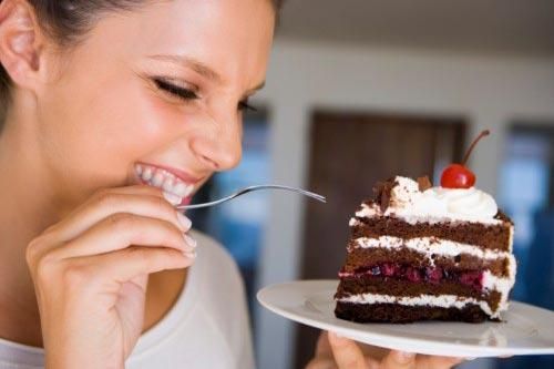 Tác hại tiềm ẩn khi ăn quá nhiều đồ ngọt