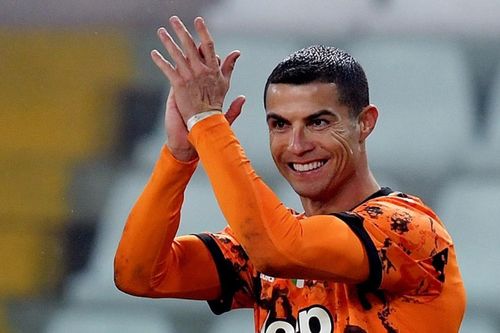 Ronaldo vượt mặt Ibrahimovic, dẫn đầu cuộc đua Vua phá lưới Serie A