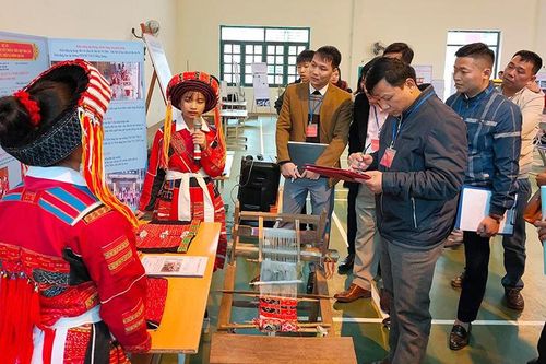 Lâm Bình tổ chức cuộc thi Khoa học kỹ thuật bậc THCS