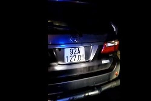 Chạy xe quá tốc độ, không chịu đo nồng độ cồn rồi bỏ đi