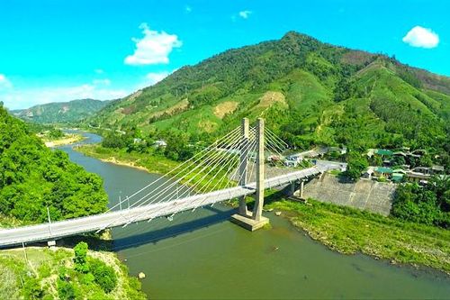 Tập đoàn T&T của bầu Hiển sẽ nghiên cứu xây dựng sân bay Quảng Trị?