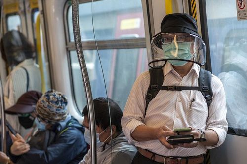 Hàng loạt nước ra lệnh 'phong tỏa' Anh