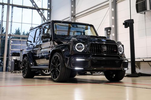 Chiếc Brabus G V12 900 đầu tiên đã được bán