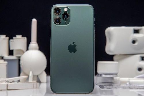 iPhone thế hệ cũ giảm giá đến 3 triệu đồng