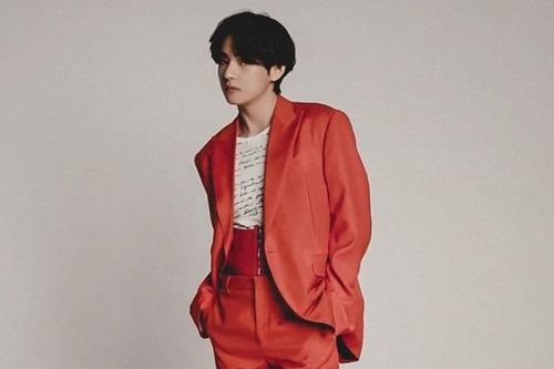 Đến giám đốc sáng tạo Givenchy cũng mê mẩn V BTS