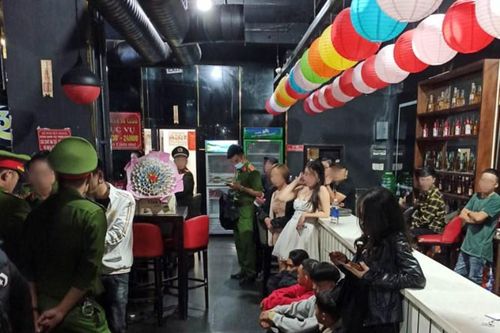 Phát hiện 20 người dương tính với ma túy trong quán bia và karaoke