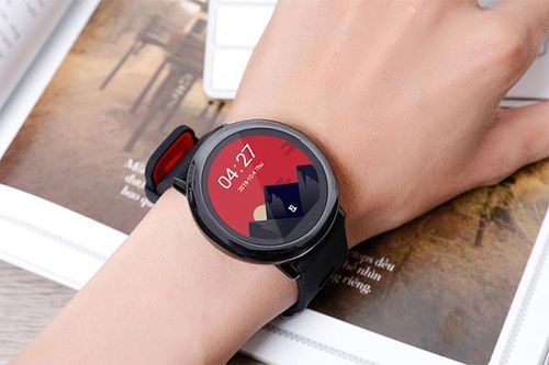 Top đồng hồ thông minh chính hãng giá 'mềm' làm quà mùa giáng sinh