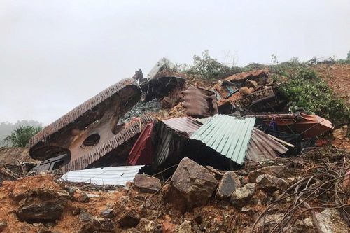 TT-Huế: 'Bẫy' sạt lở đất rình rập nhiều nơi, lên phương án di dời hơn 300 hộ dân