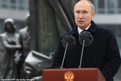 Ông Putin nói gì nhân 100 năm thành lập các lực lượng đặc biệt Nga?
